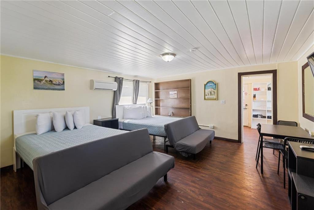 Belles Sea Inn Порт-Аранзас Экстерьер фото